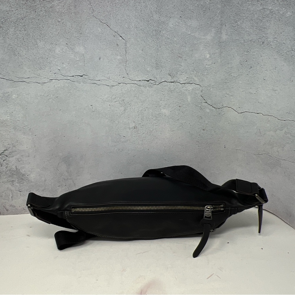 ❤️Coach NWOT Black 37592 Rivington Belt Bag. - Picture 8 of 14